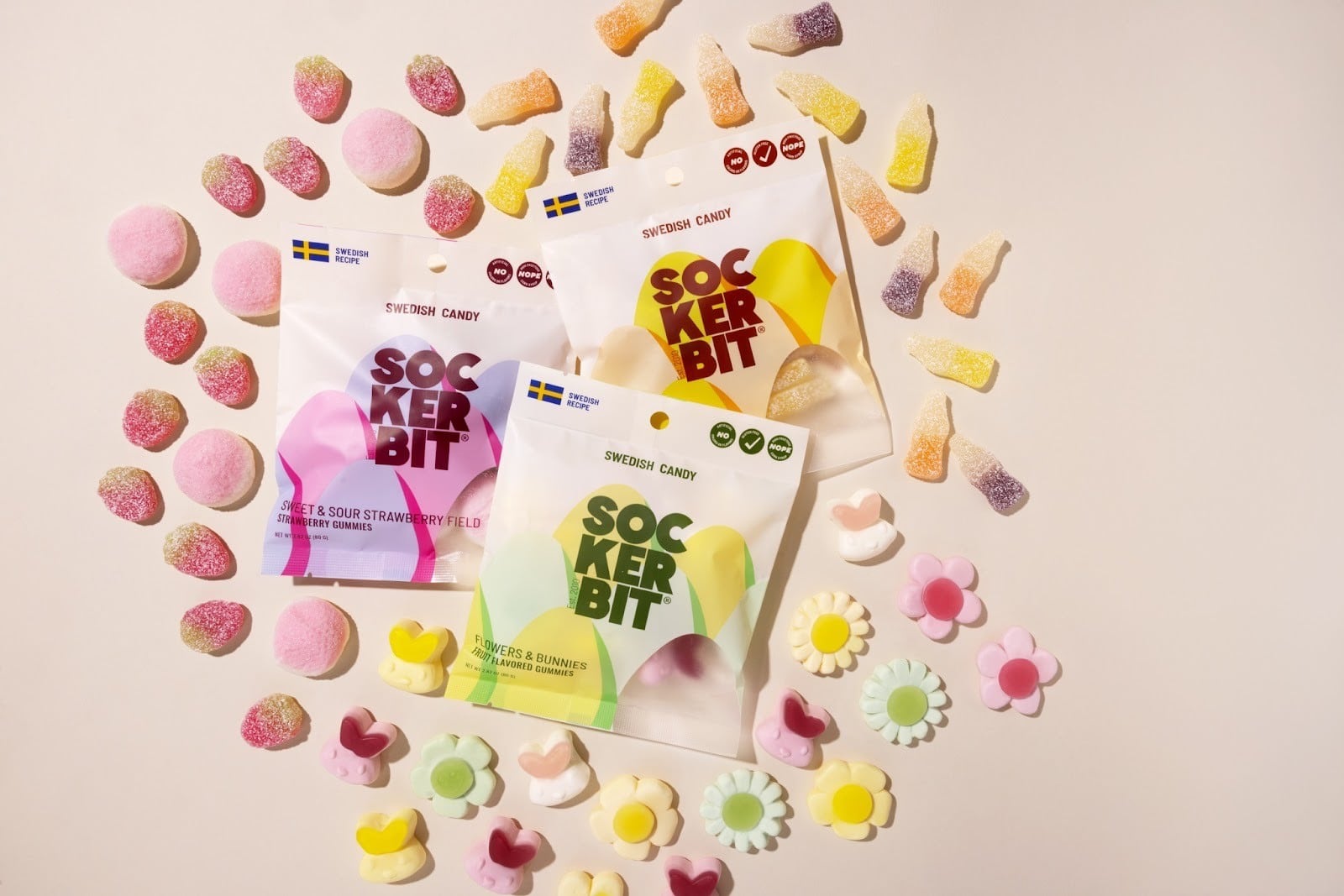 Sockerbit Easter candy assortment including gummy mixes and seasonal shapes.