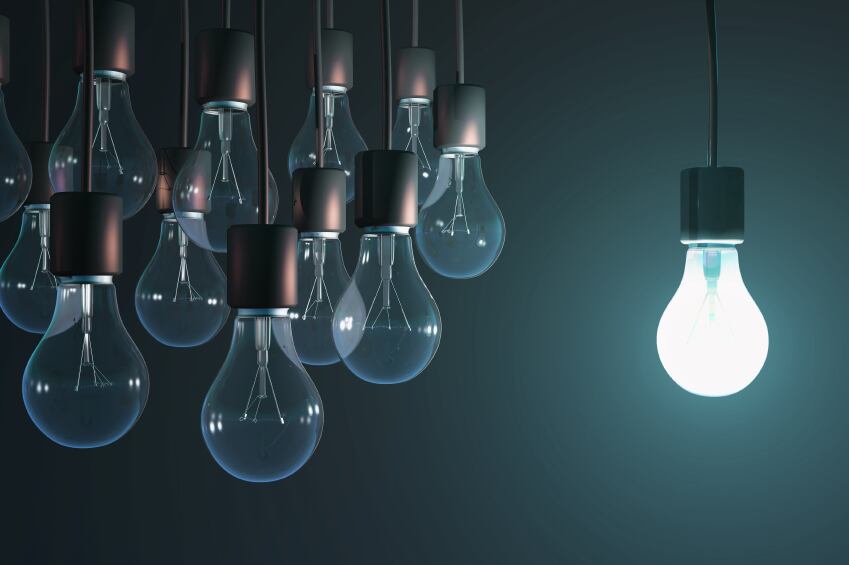 innovation-light-bulbs-entrepreneur-idea.jpg