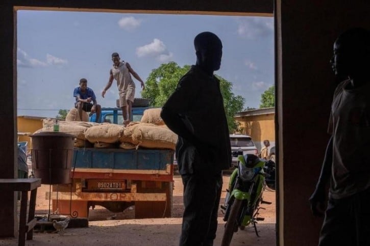 Is-there-a-business-case-for-a-fully-transparent-cocoa-supply-chain.jpg