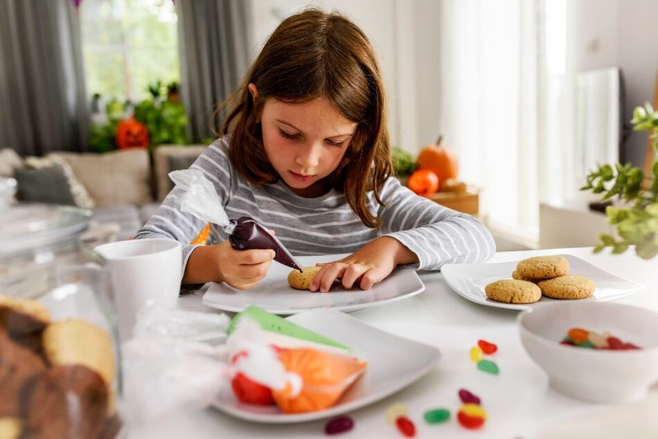 Top-chocolate-confectionery-and-bakery-trends-for-Halloween-2023.jpg