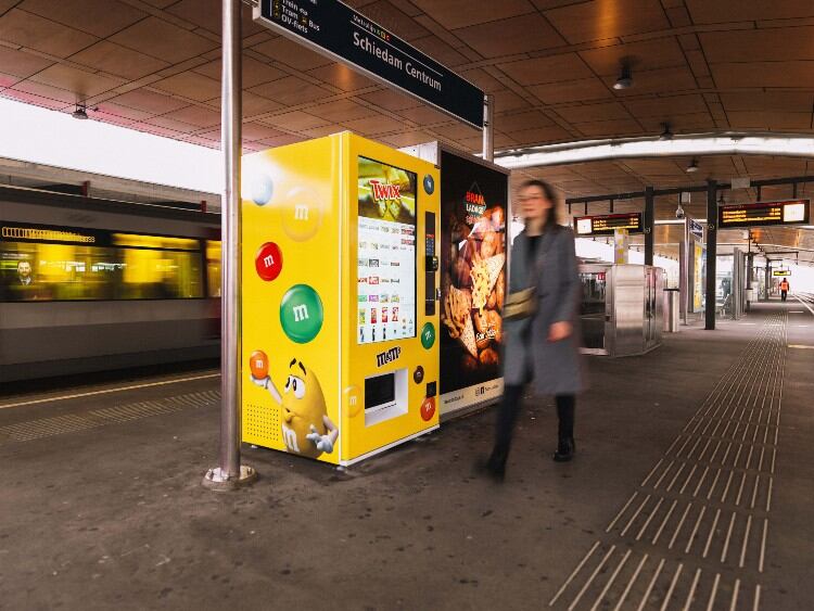 Mars Wrigley partners with Selecta to offer consumers next-gen vending on confectionery