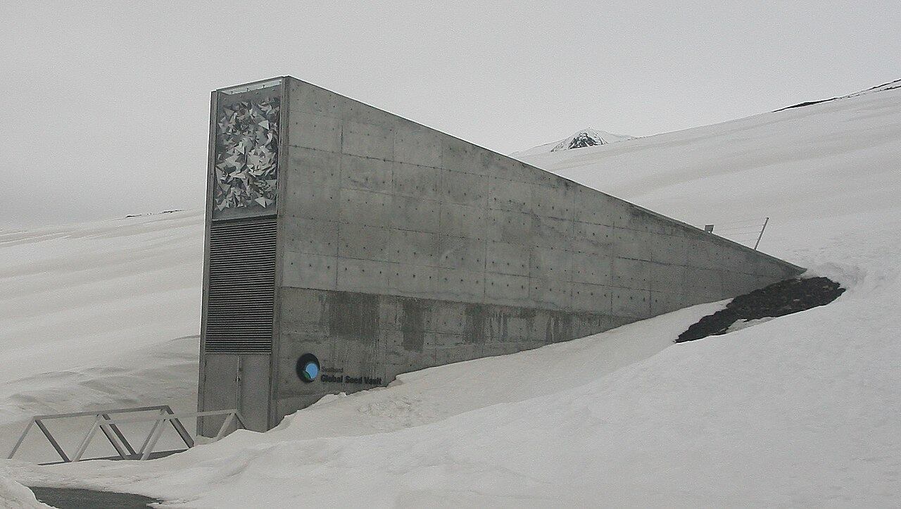1280px-Global_Seed_Vault_-cropped.jpg