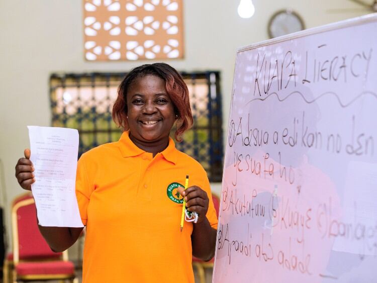 Female cocoa farmers in Ghana benefit from Divine Chocolate’s literacy programme