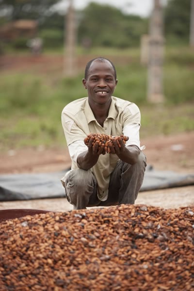 Cocoa-farmer-Core-d-Ivoire-Mars.jpg