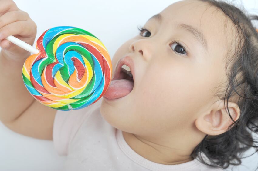 sweet-candy-children-iStock.com-dblight.jpg