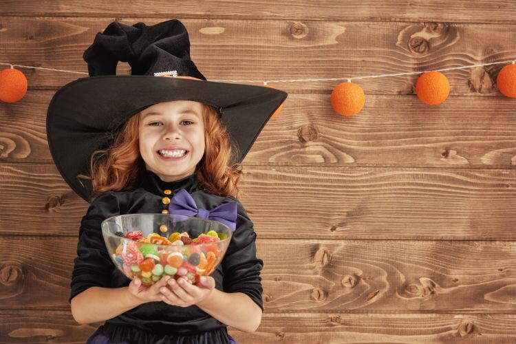 Chocolate-Scorecard-from-Green-America-identifies-ethically-sourced-Halloween-treats.jpg