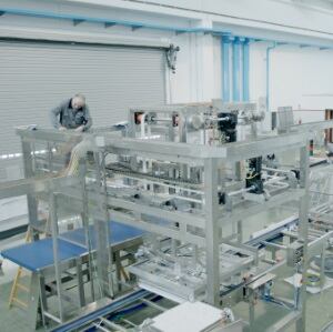 GEA-technicians-assembling-a-cupcake-production-line_530910-3.jpg