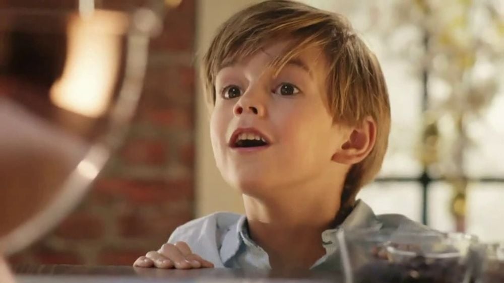 Lindt adds Easter sparkle with Golden Bunny TV advert