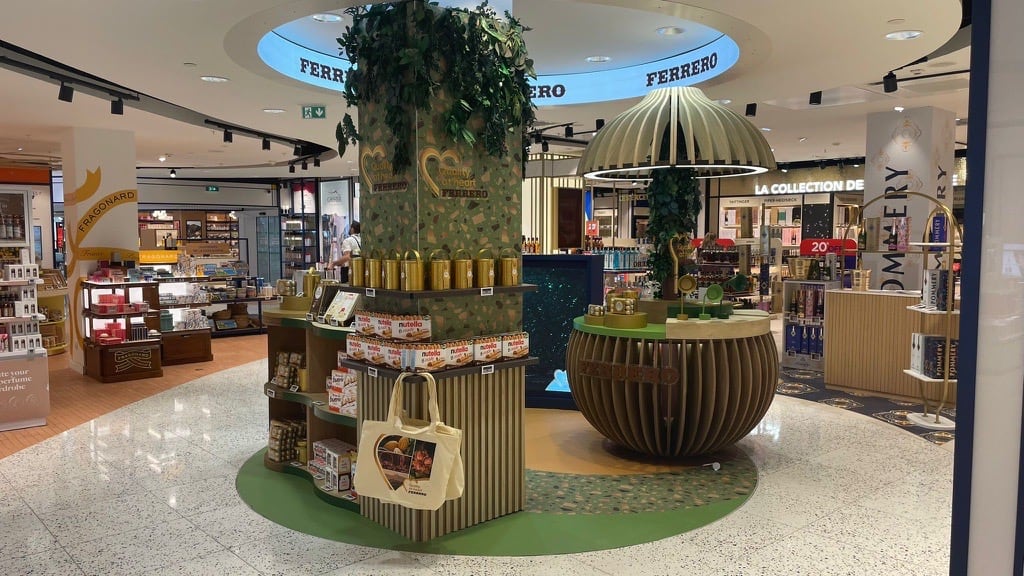 Ferrero, Nice Airport campaign