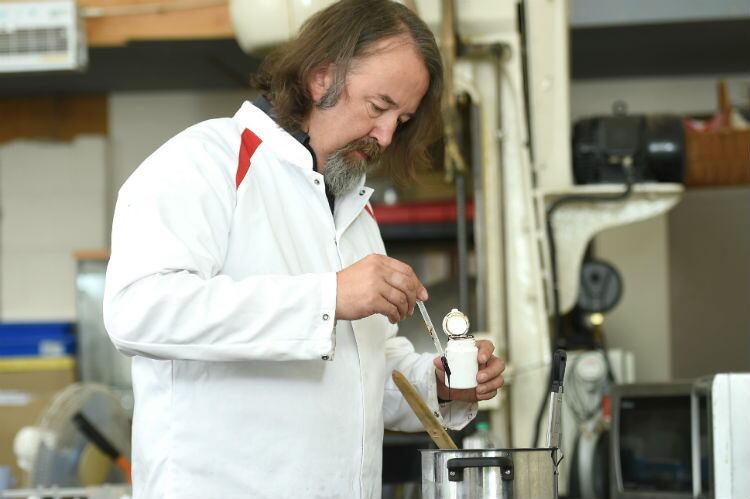 Confectionery expert launches mobile sweet academy