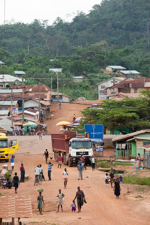 Ghana-village-GettyImages-502823404_Melanie-Stetson-Freeman_Christian-Science-Monitor.jpg