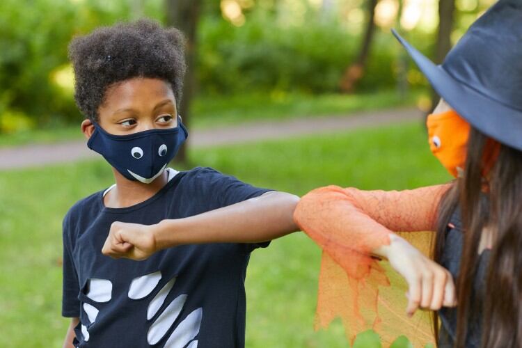 Halloween-candy-sales-up-as-Americans-prepare-to-celebrate-safely.jpg