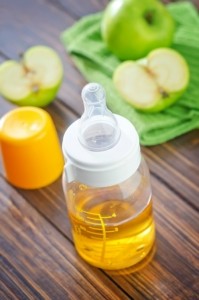 apple-juice-baby_GettyImages-186985055_tycoon751