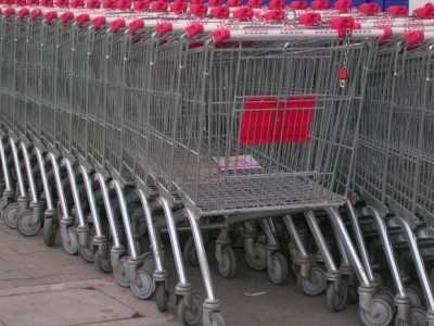 Hybrid Consumer: Basic spending on groceries but room for luxury goods, says Rabobank