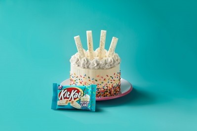 The cake-inspired Kitkat bar. photo: Kitkat