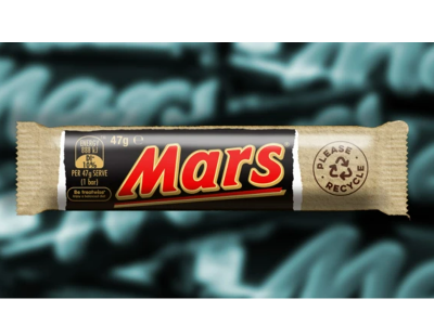 Mars has unveiled its new paper packaging for Mars bars. Pic: Mars