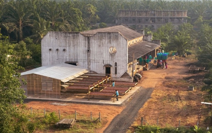 DISTINCT ORIGINS _Cacao Fermentery_West Godavari District,AP_ photo Hashim Badani_crop