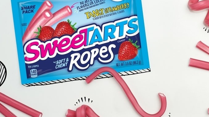 SweeTARTS Tangy Strawberry Soft & Chewy Ropes. Photo: SweeTARTS.