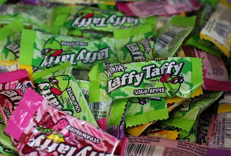 Laffy Taffy is  retiring its iconic 'Original Jokes' that have been on wrappers since the 1980s. Pic: Laffy Taffy