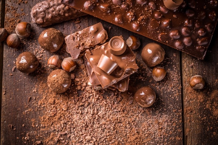 Big chocolate companies argue the source of lead and cadmium is naturally occurring through soil and water. ©GettyImages/grafvision
