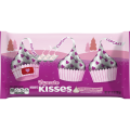 Hershey’s Kisses white cookie cupcake